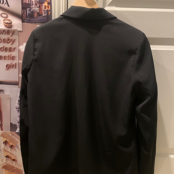 Black blazer - Picture 3 of 3